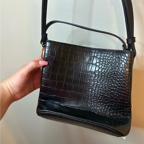 NWT AOTA Vegan Textured Black Handbag - Picture 1 of 5